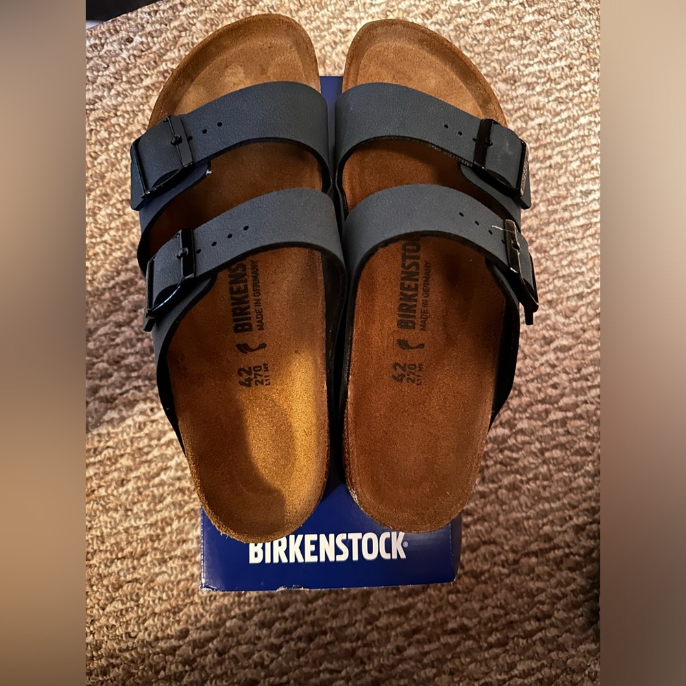 Green only worn twice birkenstock arizonas